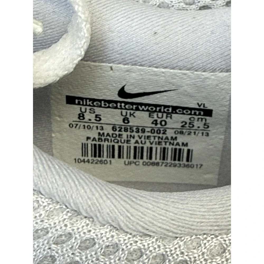 Nike Training Shoes Womens Size 8.5 White Gray‎ Lunarlon Sneakers 628539-002