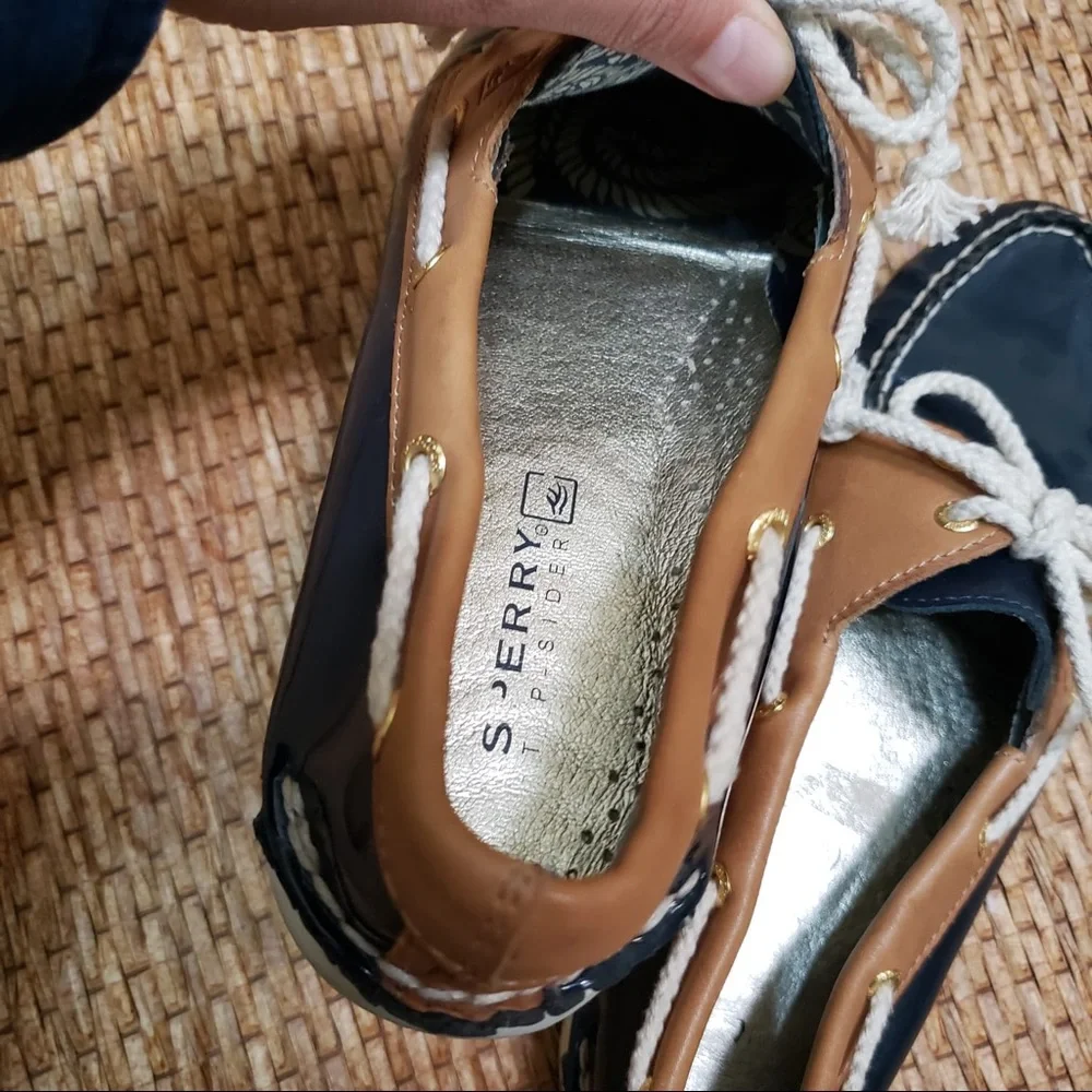 Sperry excellent worn
