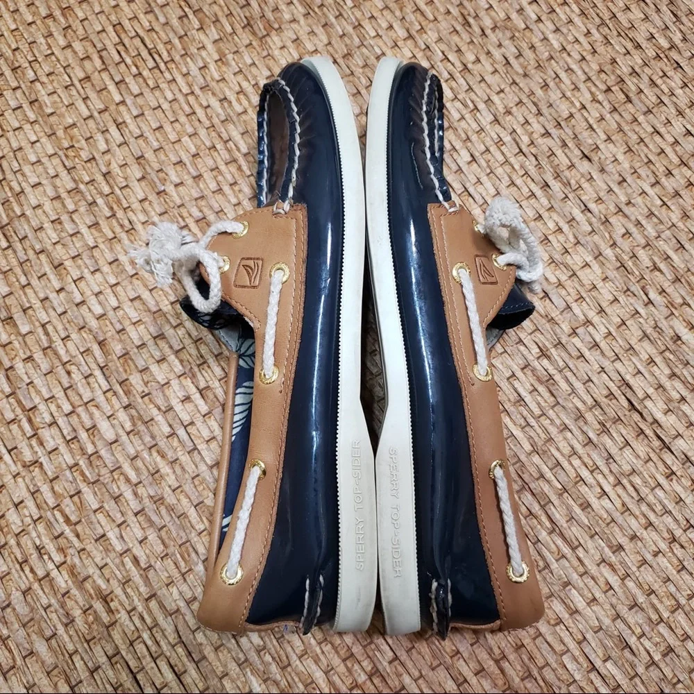 Sperry excellent worn