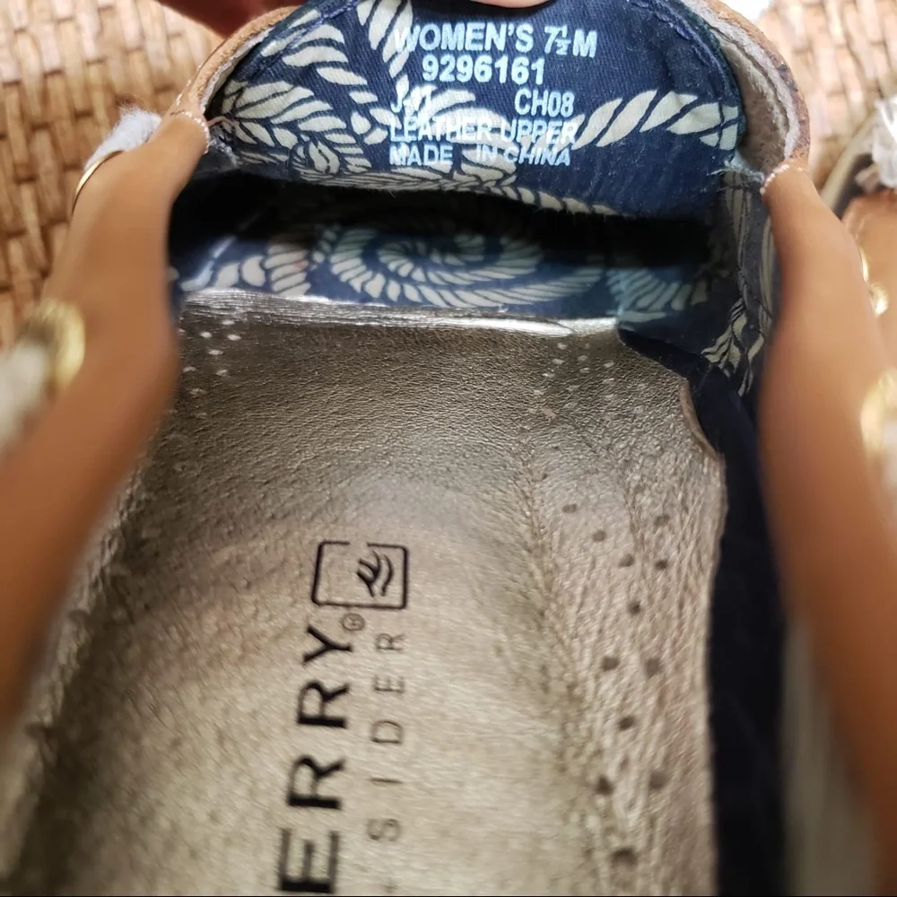 Sperry excellent worn