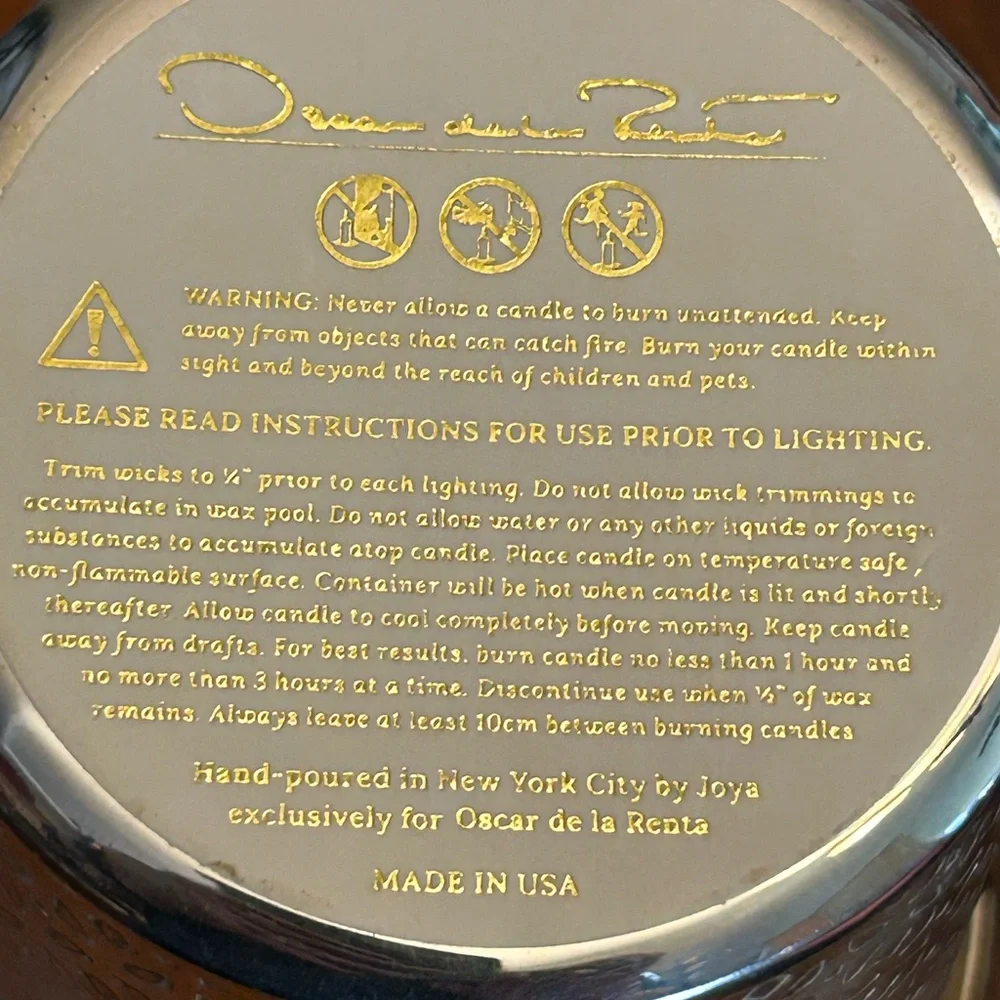 Oscar de la Renta luxurious candle