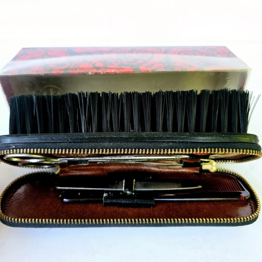 Vintage Gentleman's Leather Shoe Shine/Grooming Travel Nail‎ Kit Mens Box M608.1