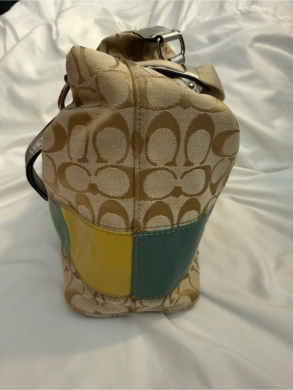 EUC Vintage Coach Gallery Signature Hobo Shoulder Bag with Multicolor Stripe