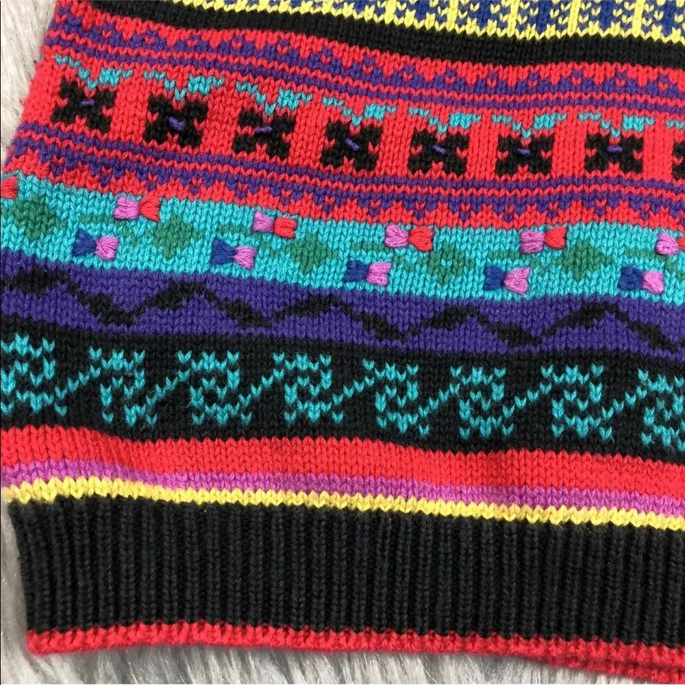 GAP across knit textured