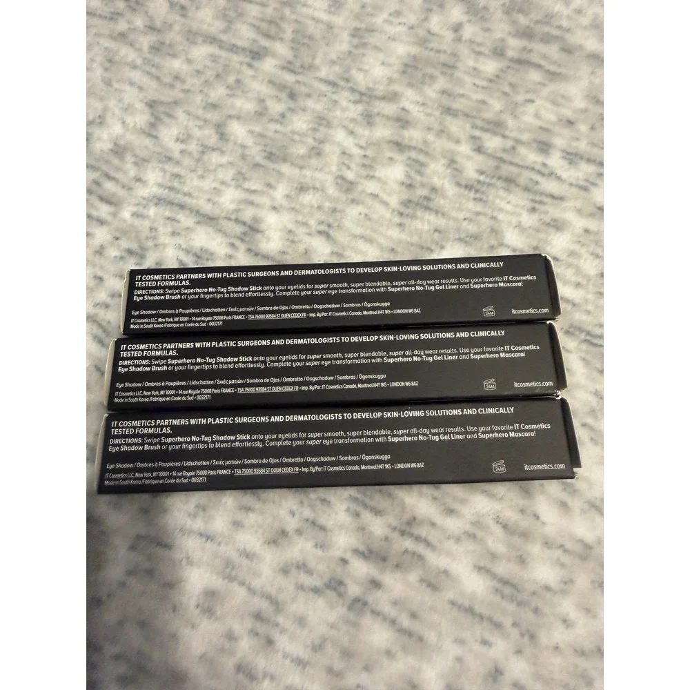 it cosmetics set three