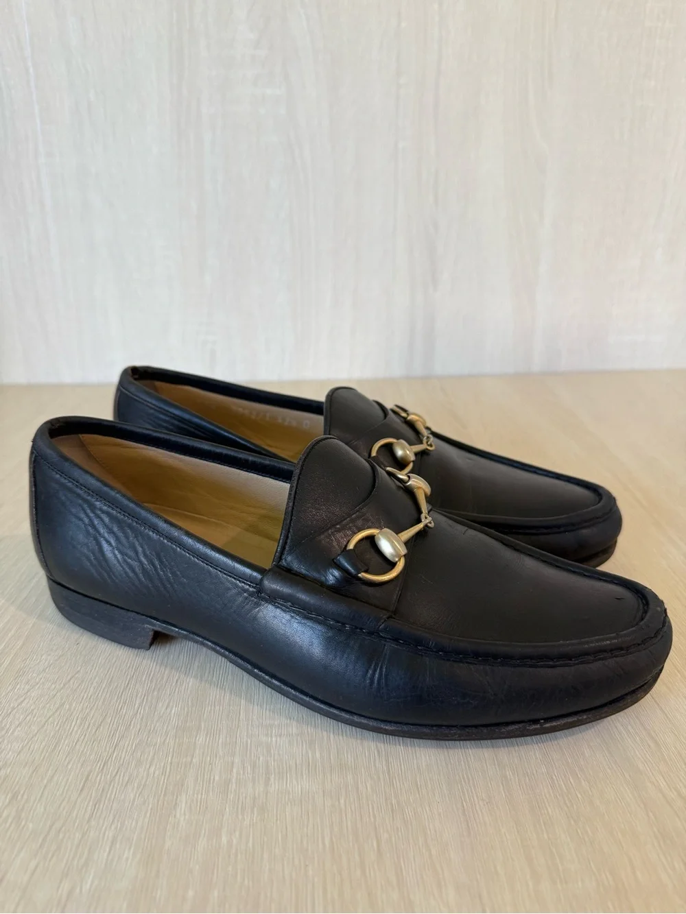 Gucci pre owned