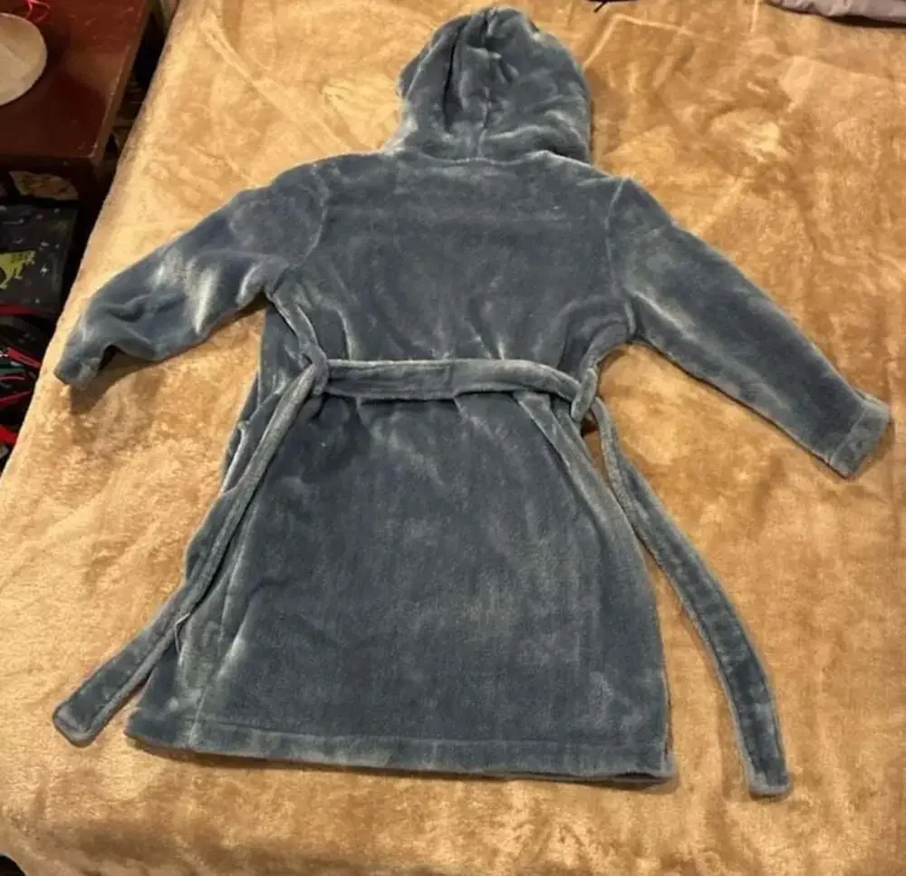 Pottery Barn Kids used handful