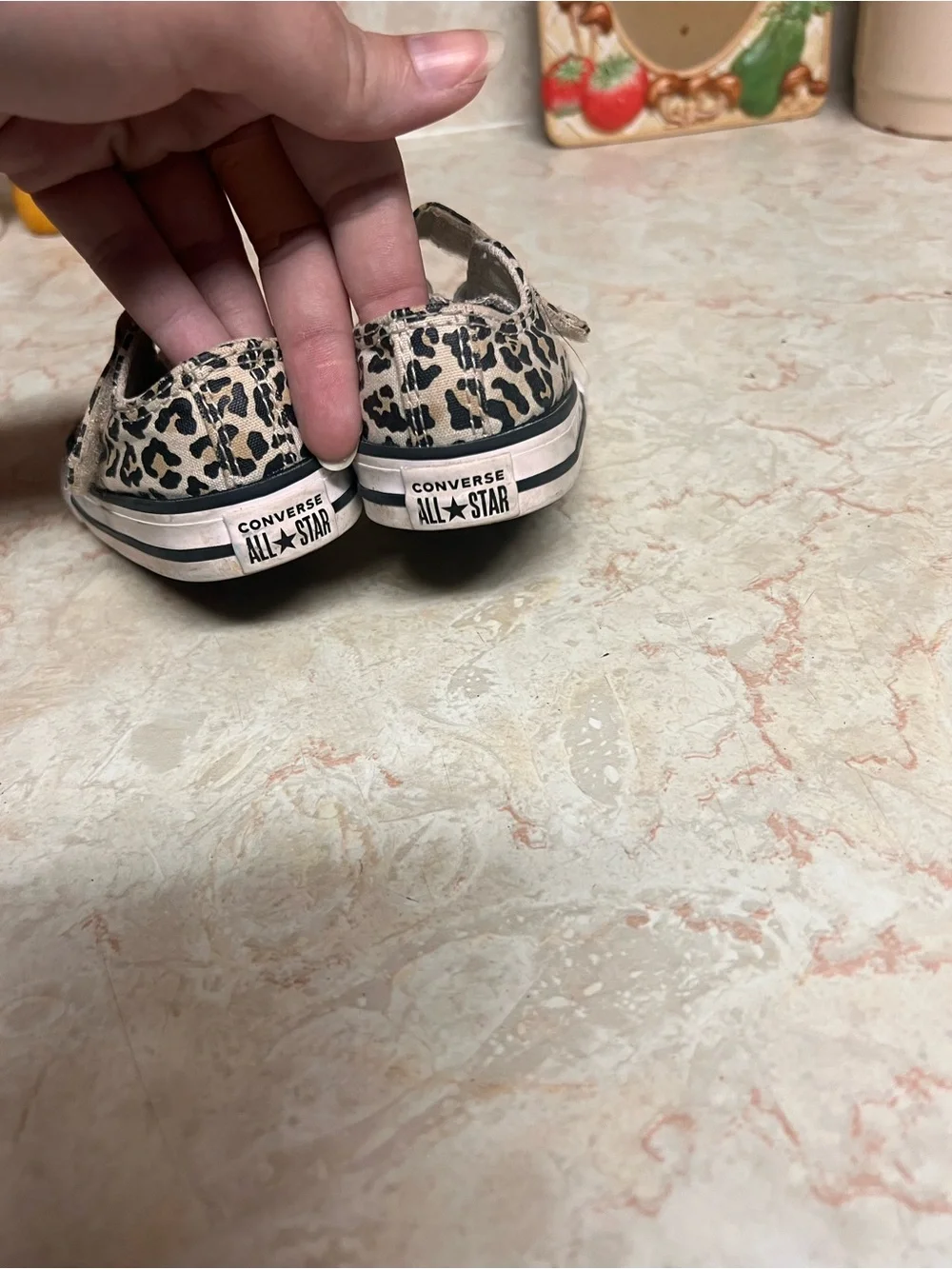 Converse fun leopard