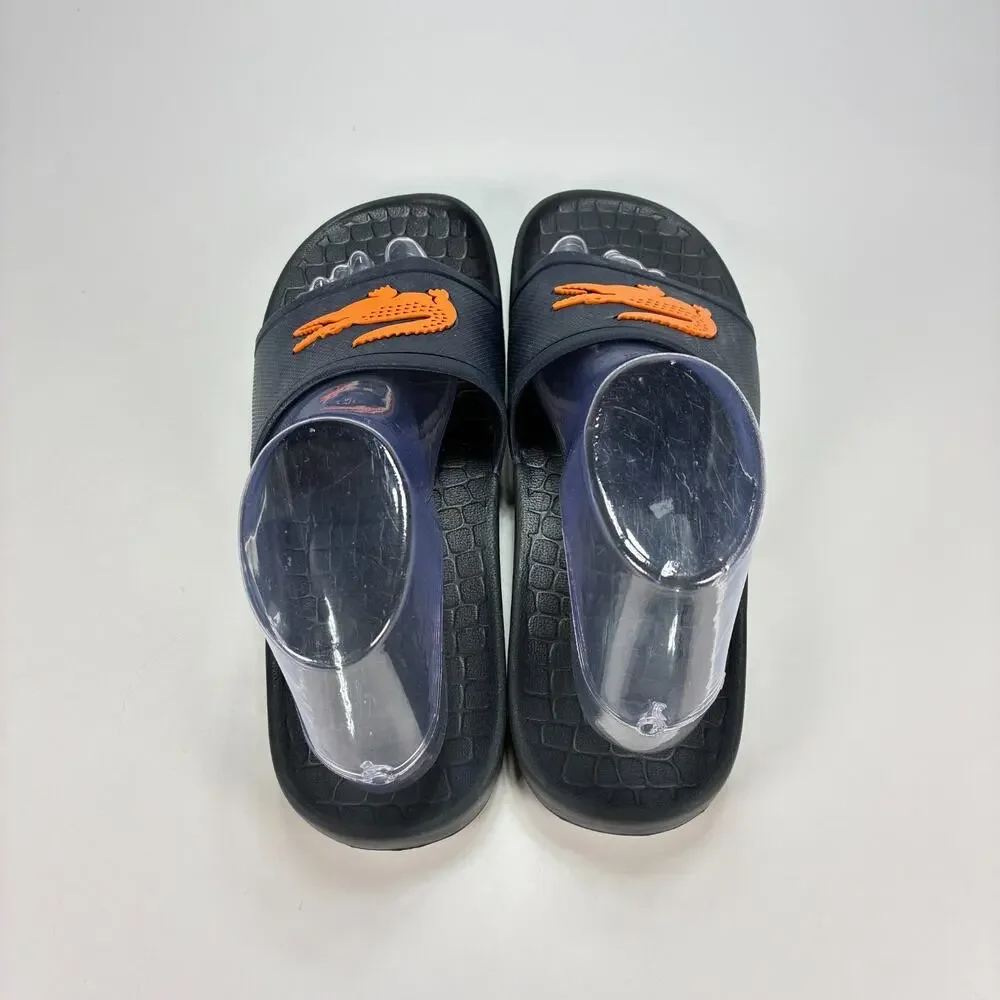 Lacoste serve navy