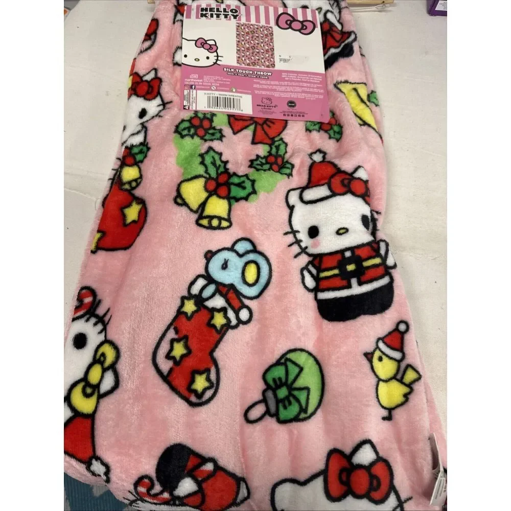 Hello Kitty Silk Touch Warm Wreath Christmas Throw Blanket - 50