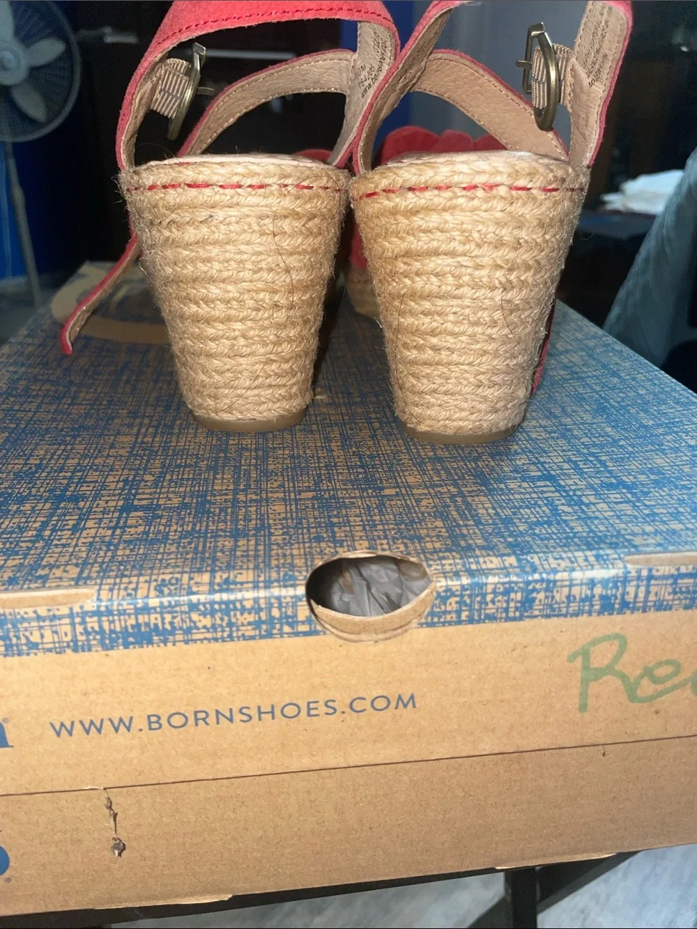 Born red suede