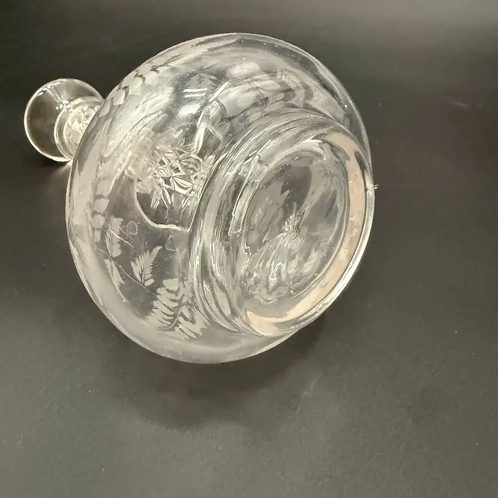 unknown vintage decanter