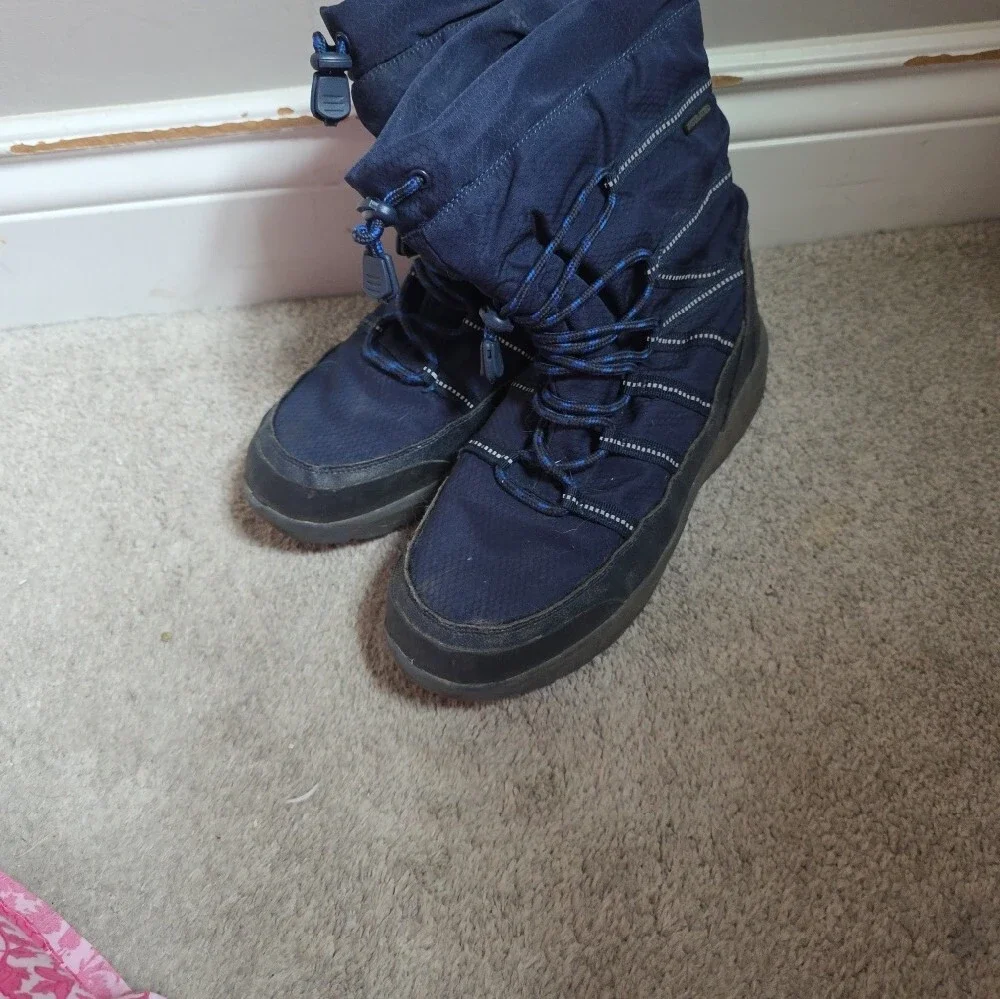 Lands End navy insulated