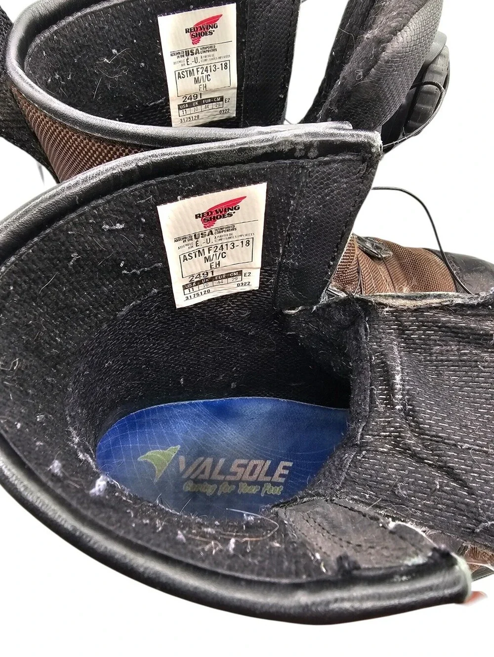 Red Wing men red