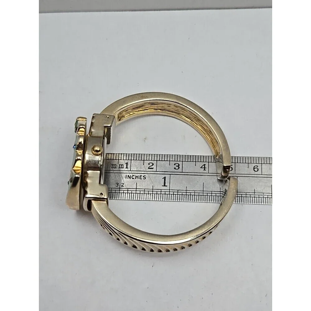 Arm Candy item shows