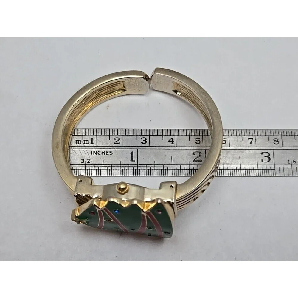 Arm Candy item shows
