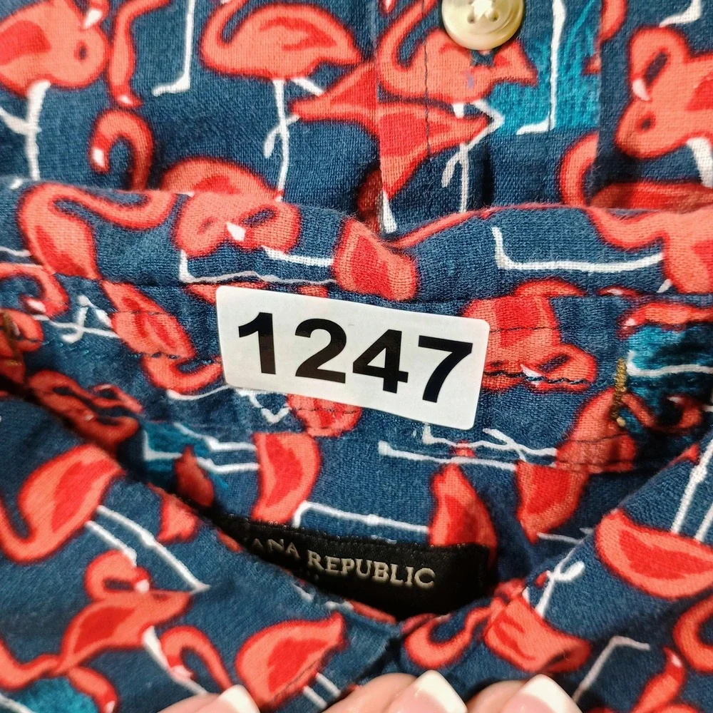 Banana Republic make bold