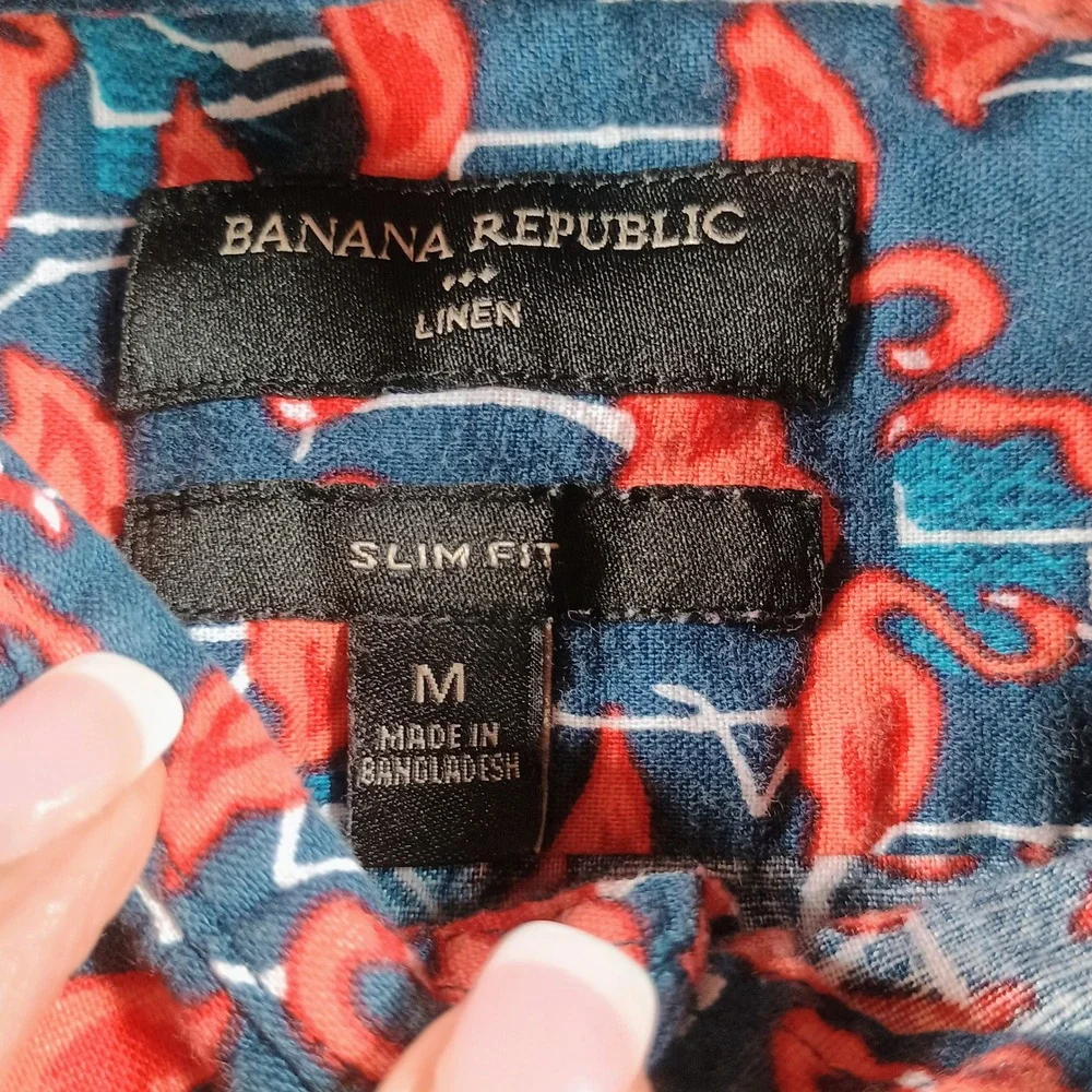 Banana Republic make bold
