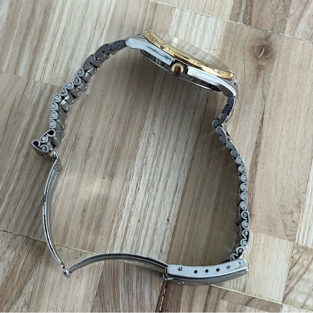 Seiko gray noticeable