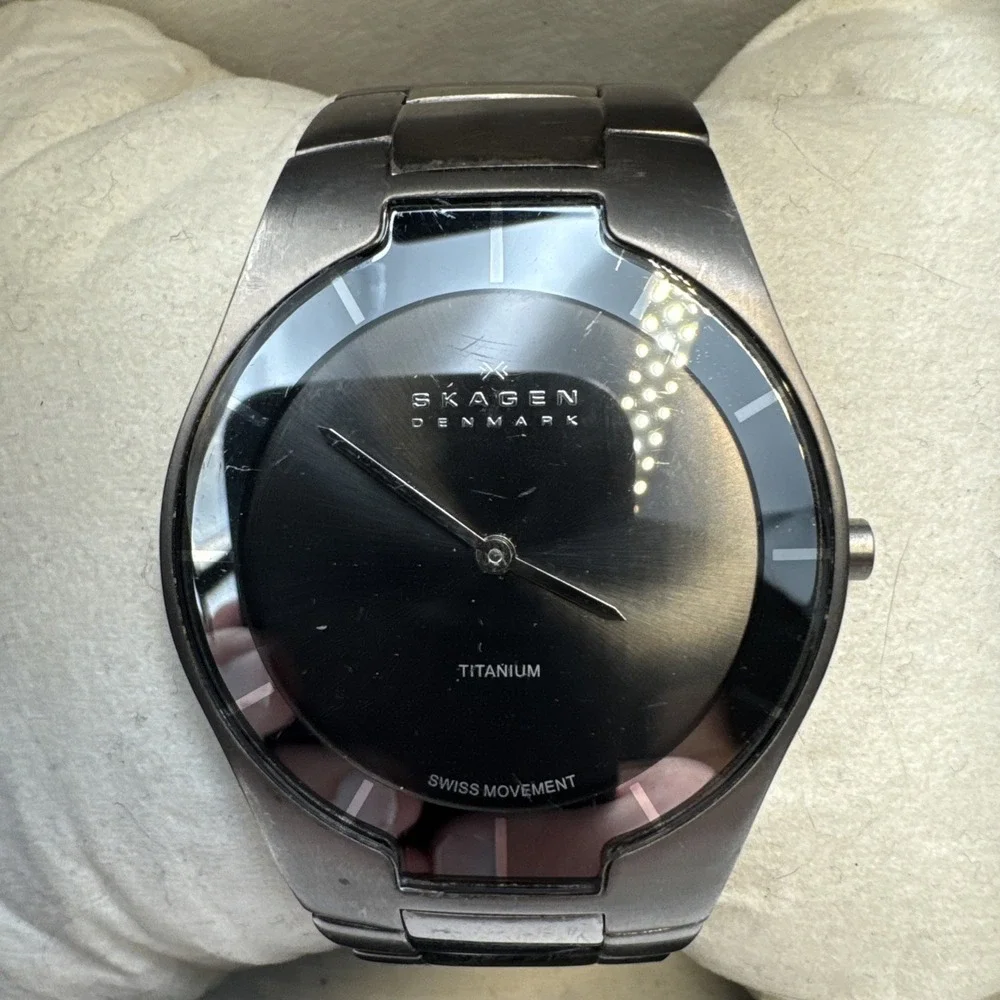 Skagen Black Label Titanium Swiss Men's Black Dial Quartz Watch 585XLTMXM