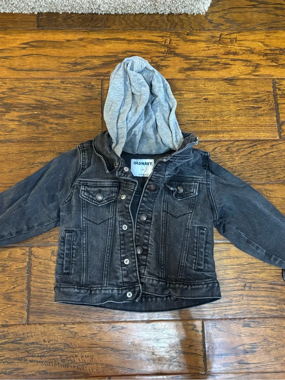 Old Navy chest classic layer