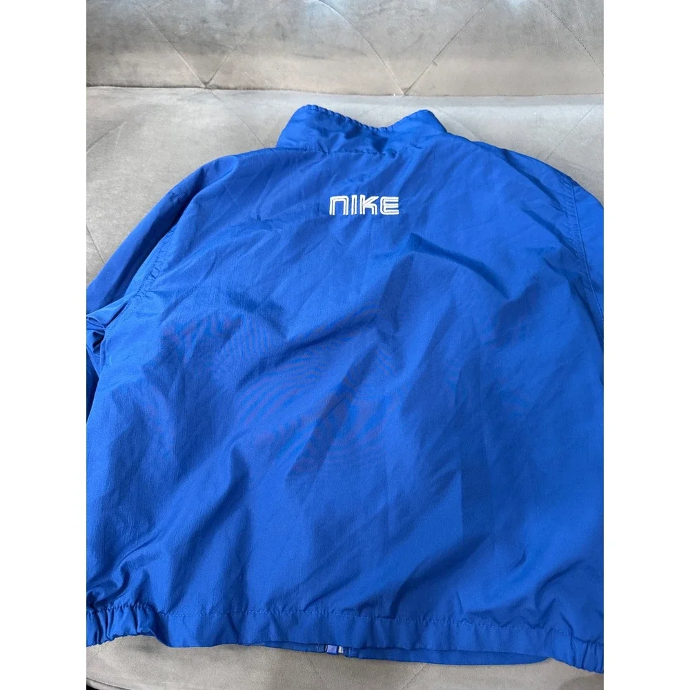 Nike letter collar wear