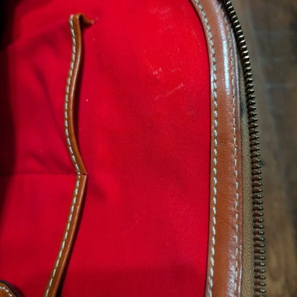 Dooney & Bourke definitive satchel