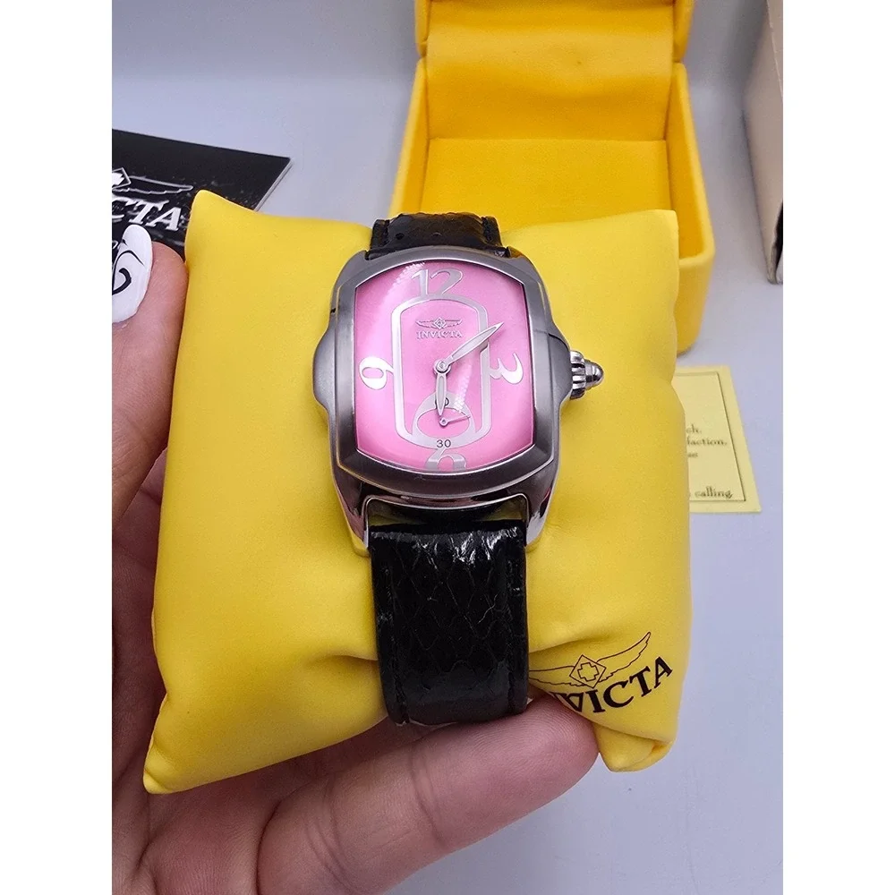 Invicta lupah model