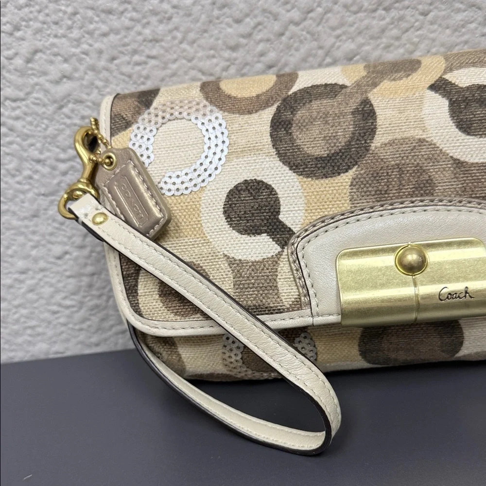 Coach Kristin Opt Art  Brown Multicolor Patterned Wristlet Sequined Clutch