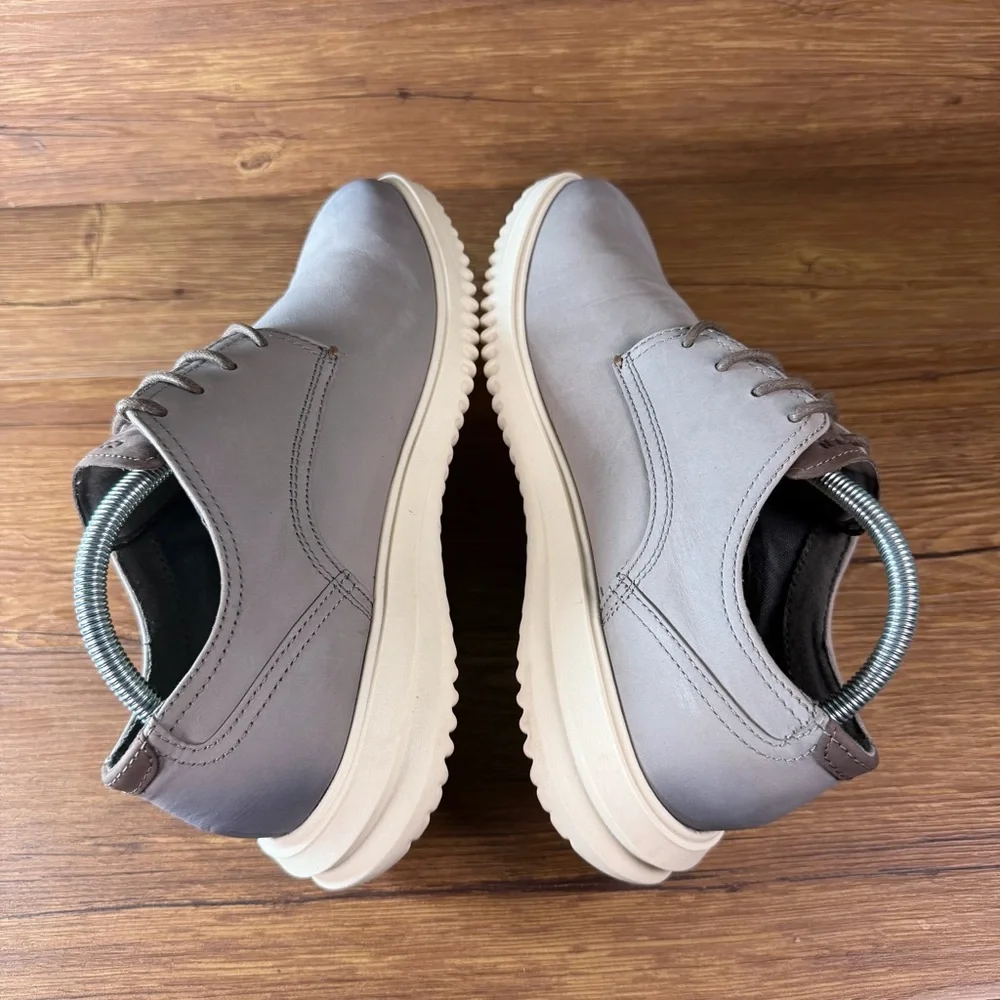 Cole Haan ships within