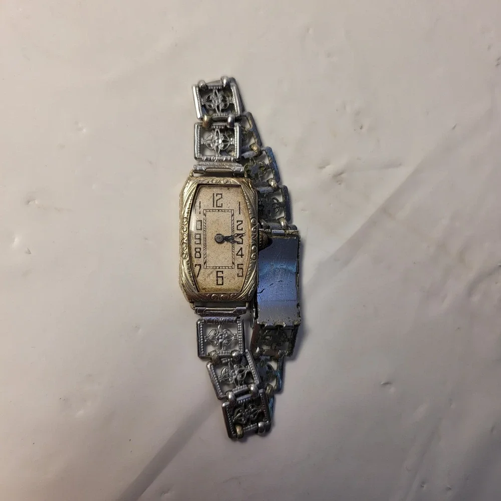 Vintage‎ Elgin Giant 14k Solid Gold Watch Filigree 1920s Lady Crosby WORKS
