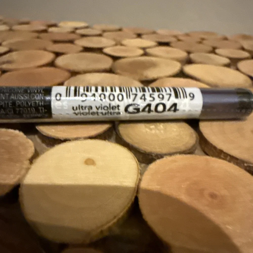 Avon Glimmersticks Chromes‎ Eye Liner- Ultra Violet G404New & Sealed!