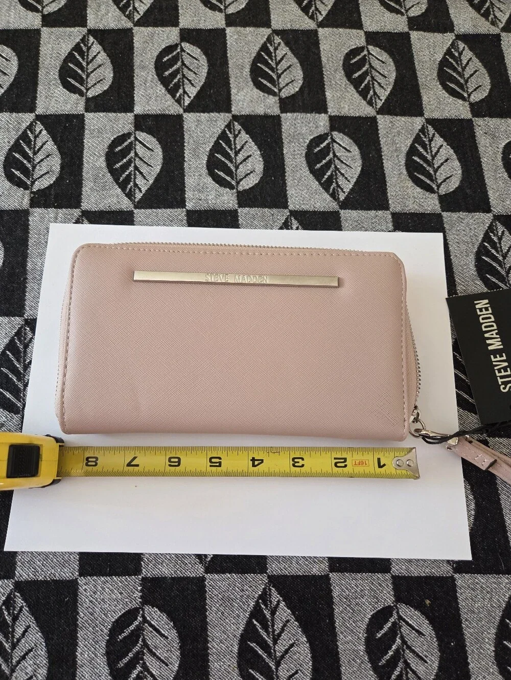 Steve Madden beige wristlet