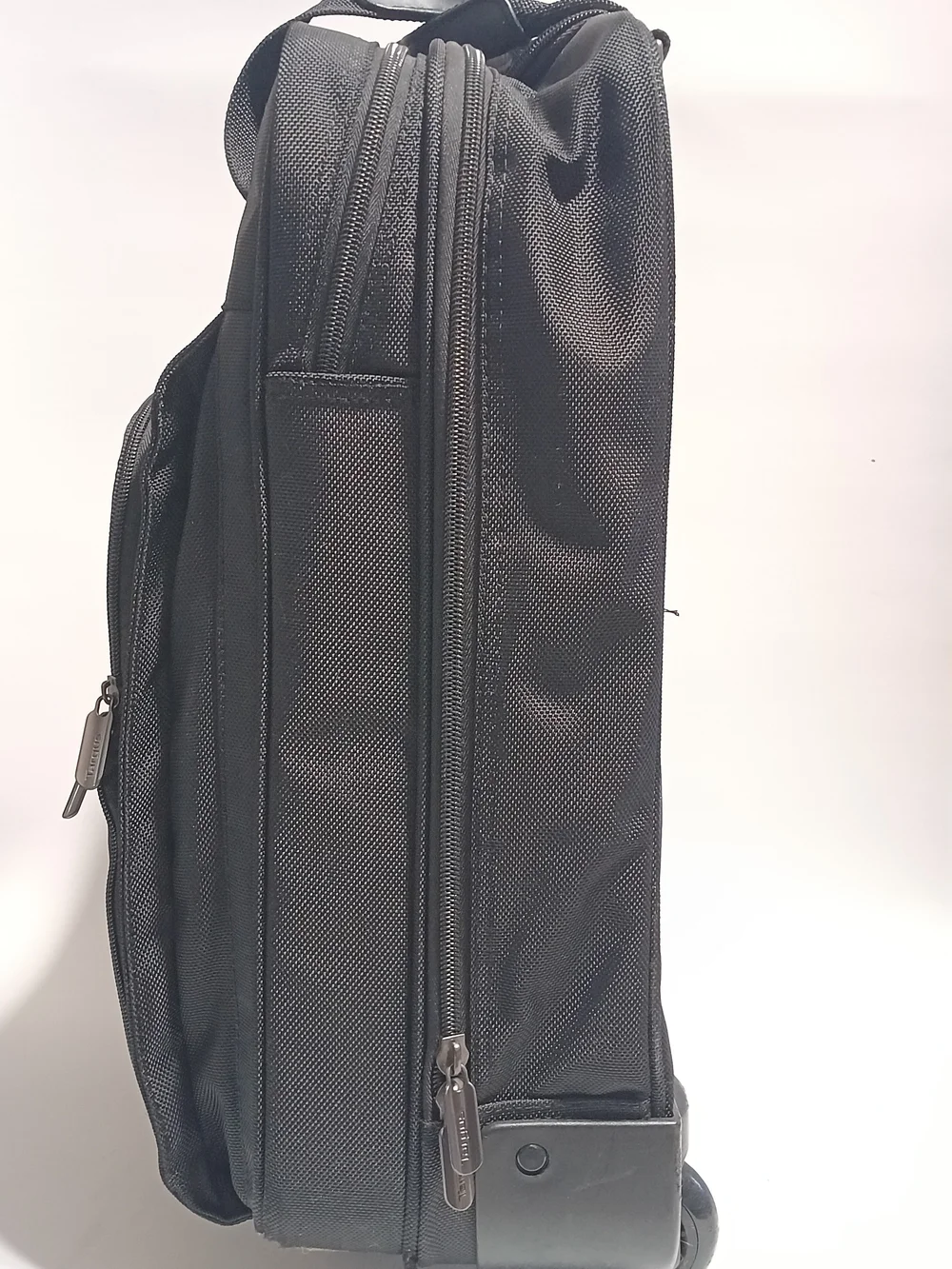 Targus black rolling