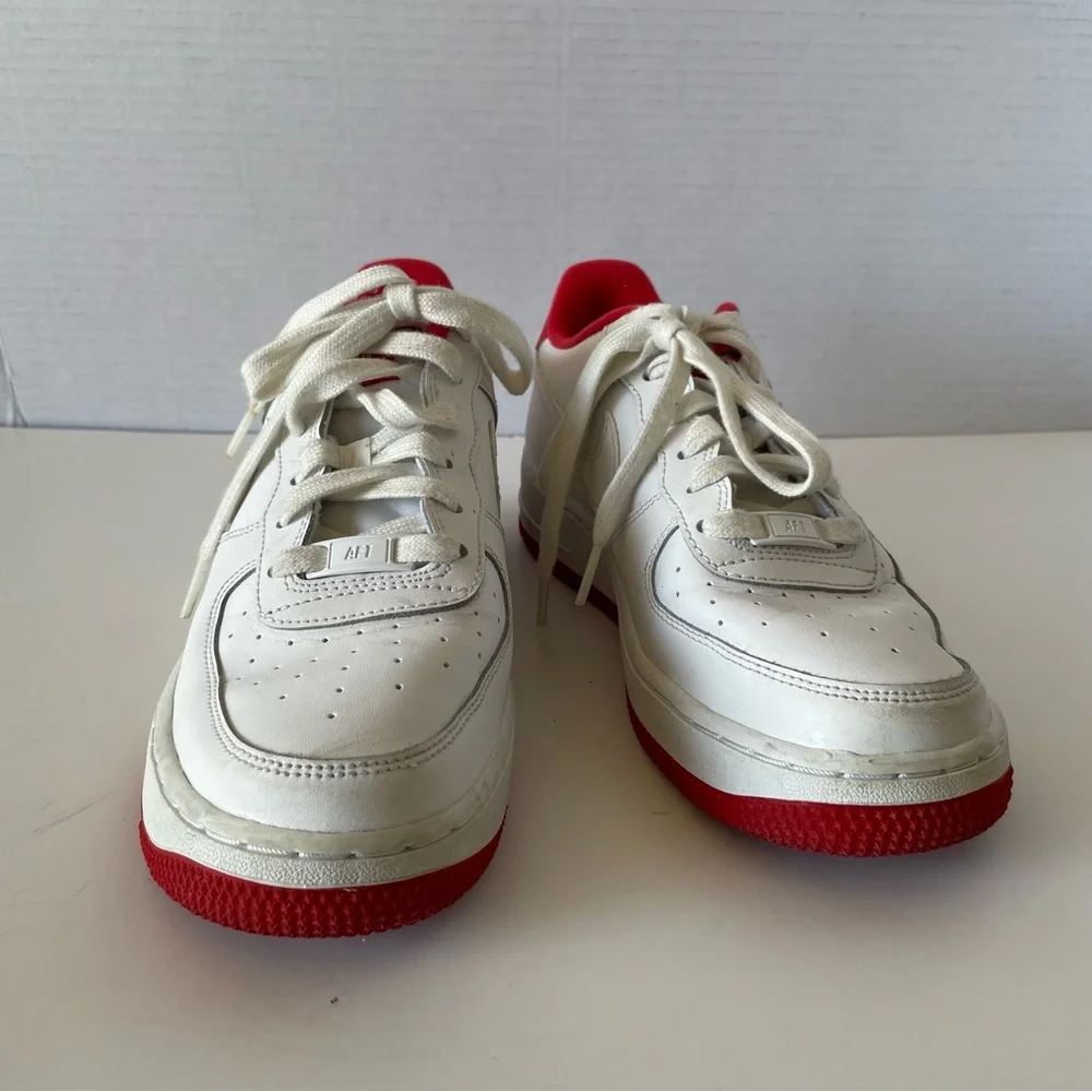 Nike F1 White University Red Low Sneakers Size 7Y