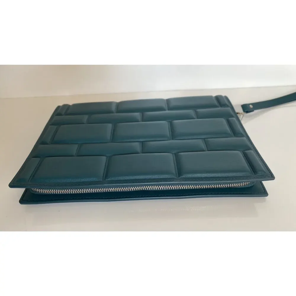 Bottega Veneta large document