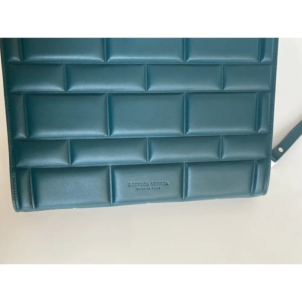 Bottega Veneta large document