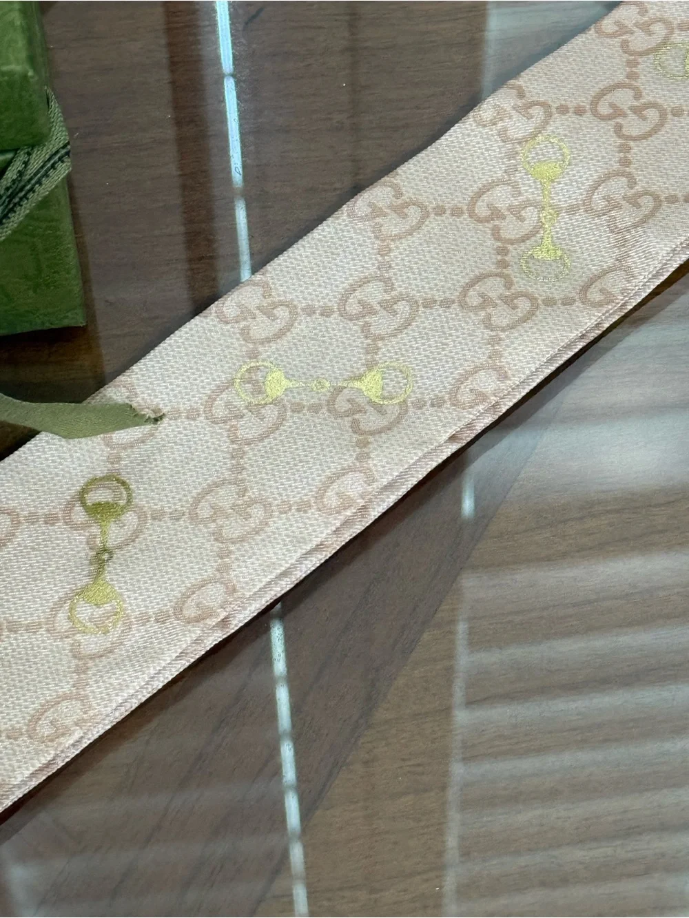 Gucci silk twilly