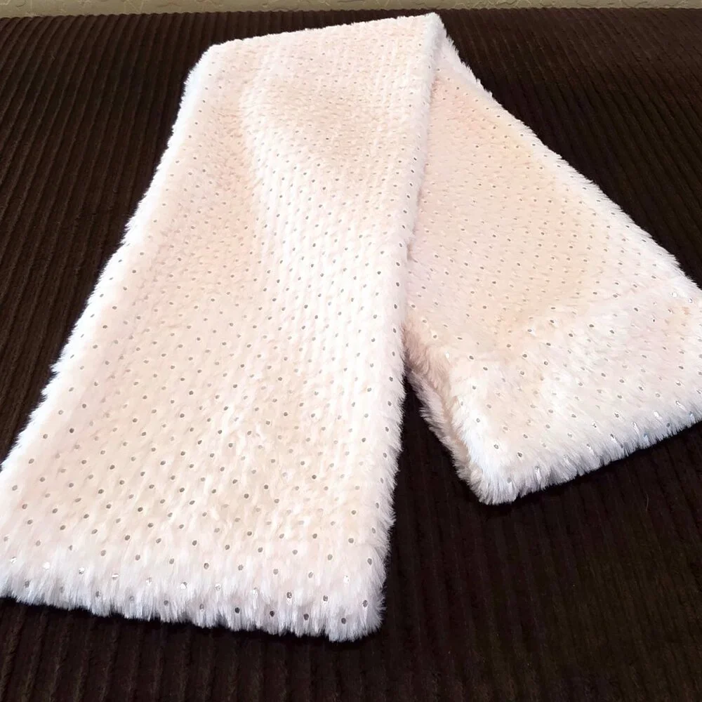 NWOT Off-White Ivory Faux Fur Silver Foil Dot Fluffy Soft Infinity Scarf
