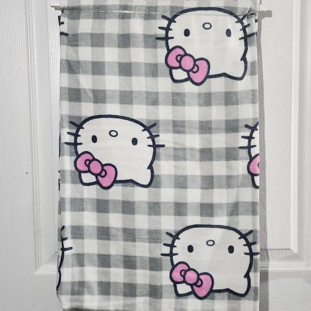 Hello Kitty Gray Gingham Beach Towel