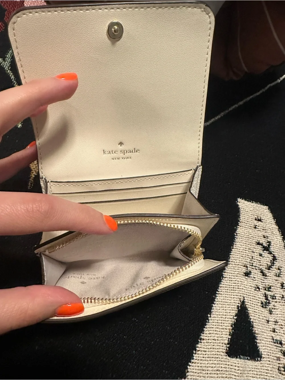 kate spade compact pebbled