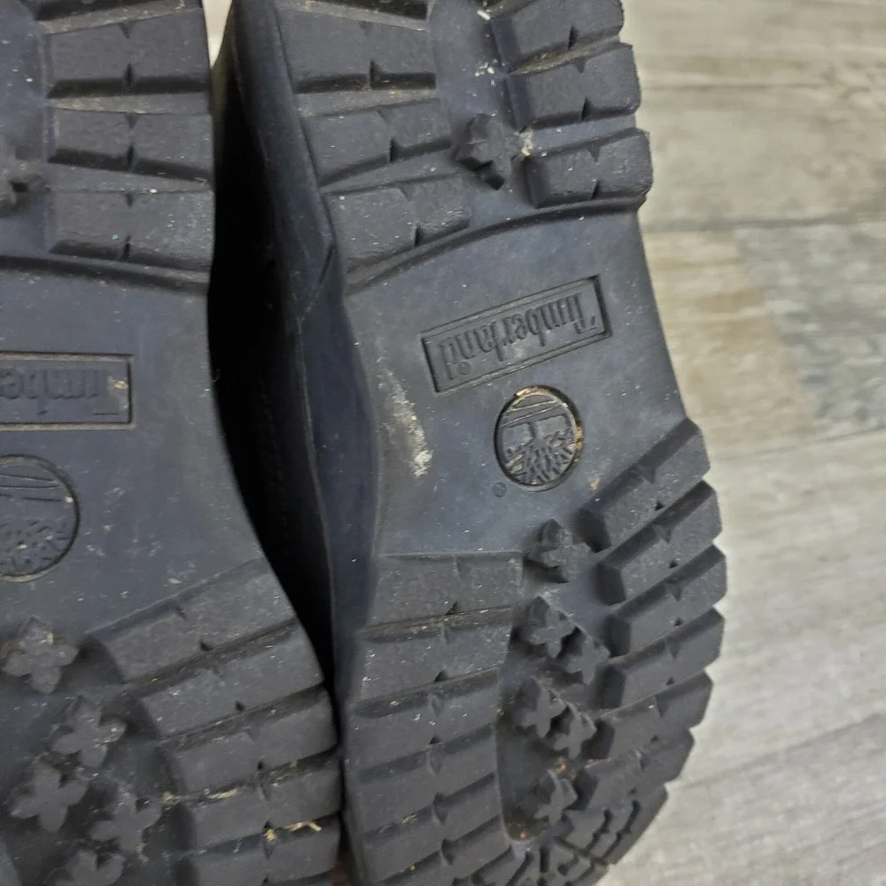 Timberland worn good shape