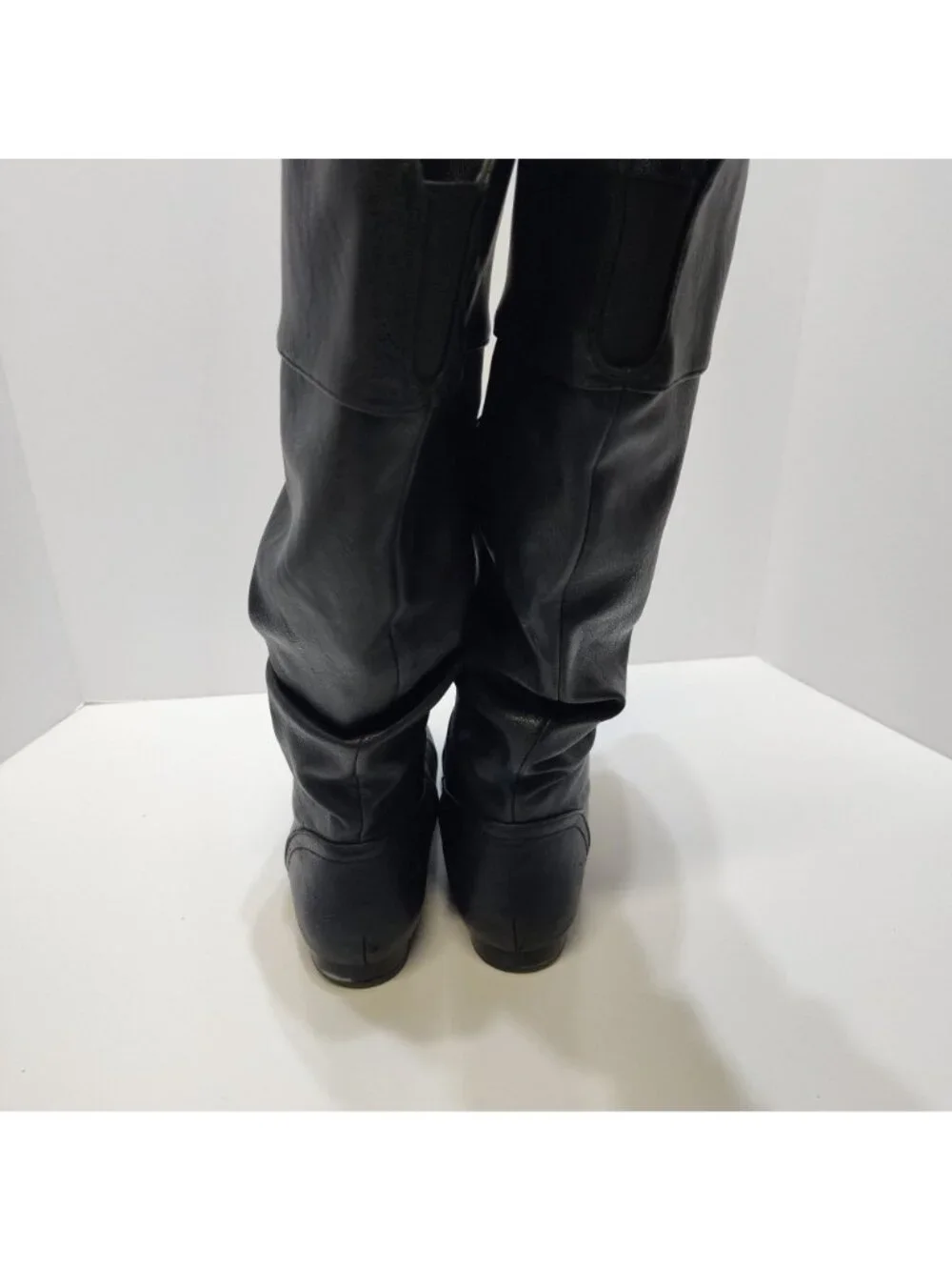 Dream Pairs Knee-High Boots Secret Compartment Size 7 Faux Leather Soft Interior