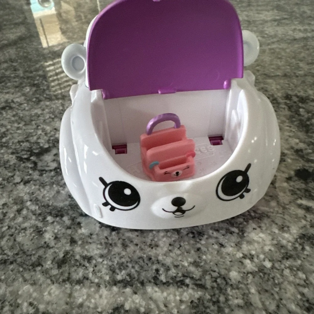 Shopkins happy places