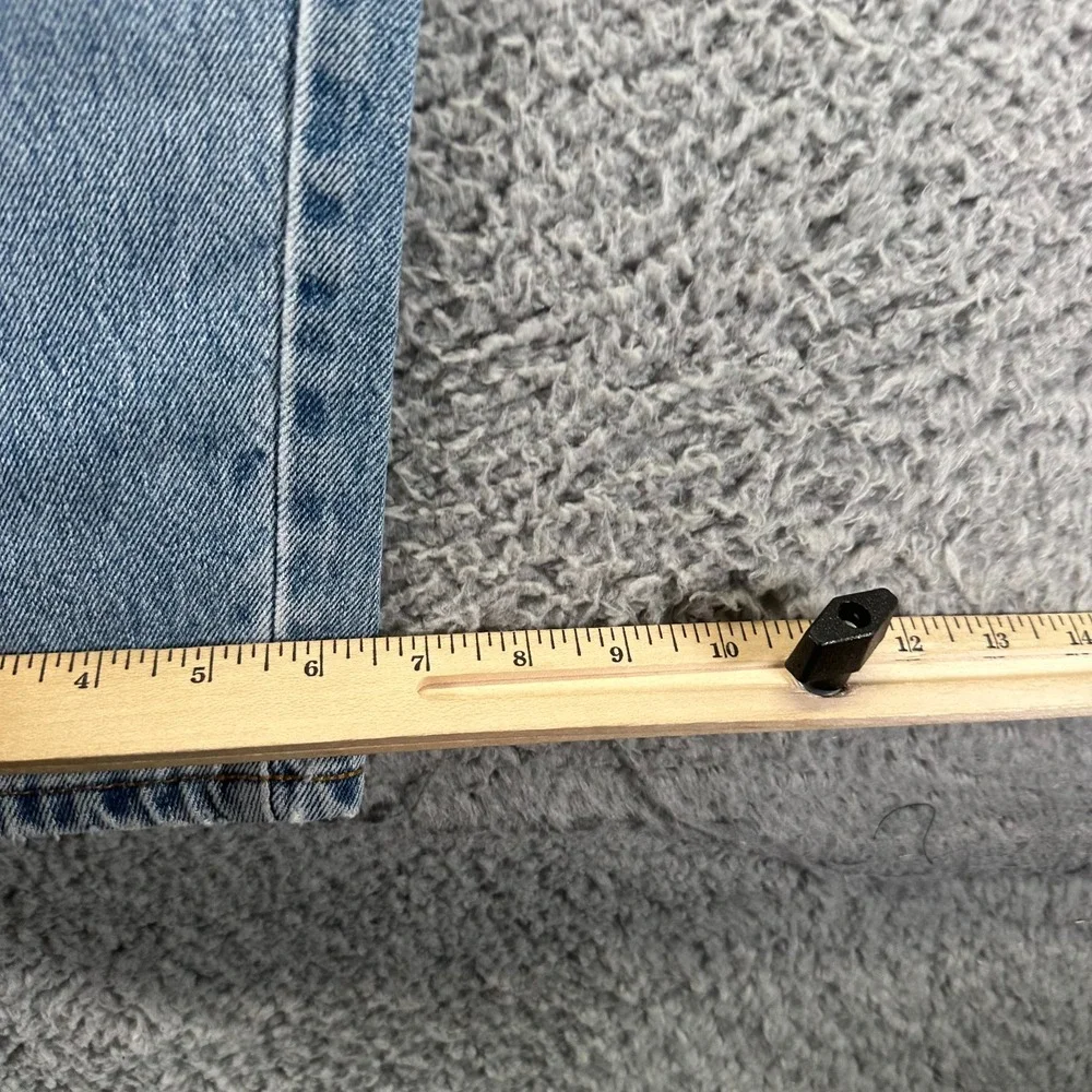 Levis before purchasing