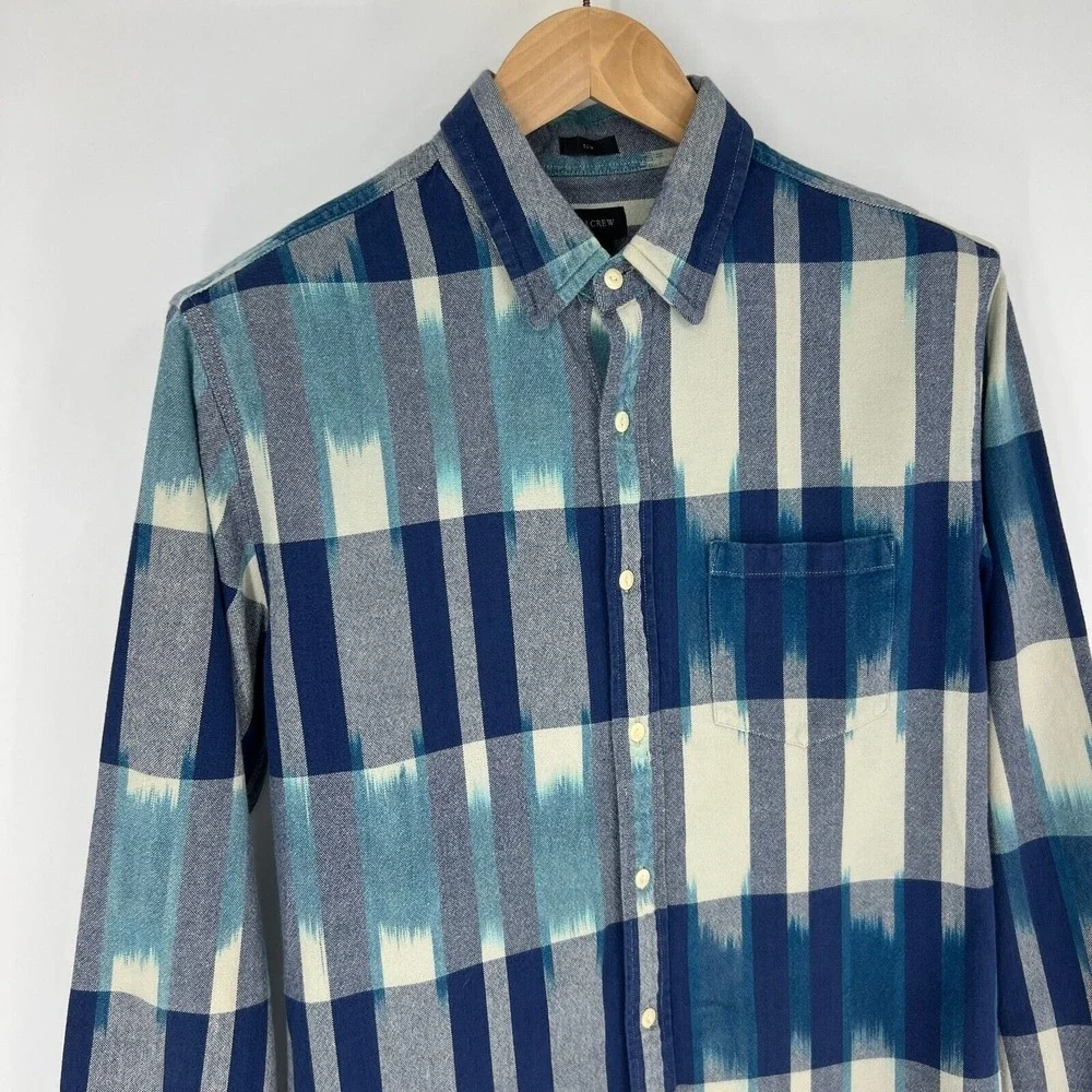 J.Crew Slim Button Down Dress Shirt Mens Size M Cotton Aztec Blue Flannel Pocket