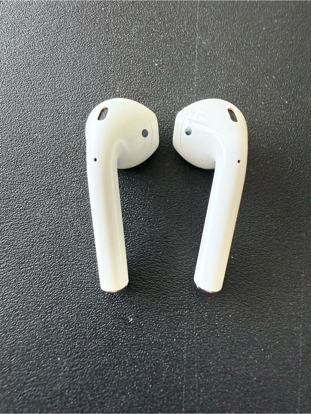 Apple wireless earbuds