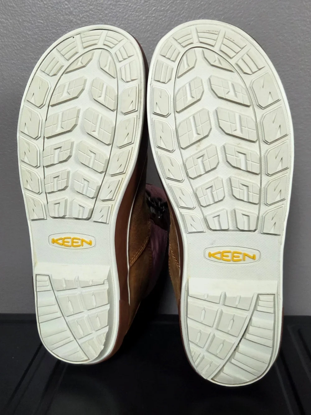 Keen elsa quilted