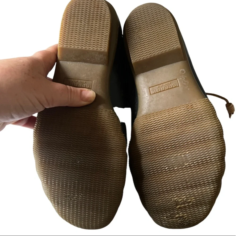 Sperry excellent gently