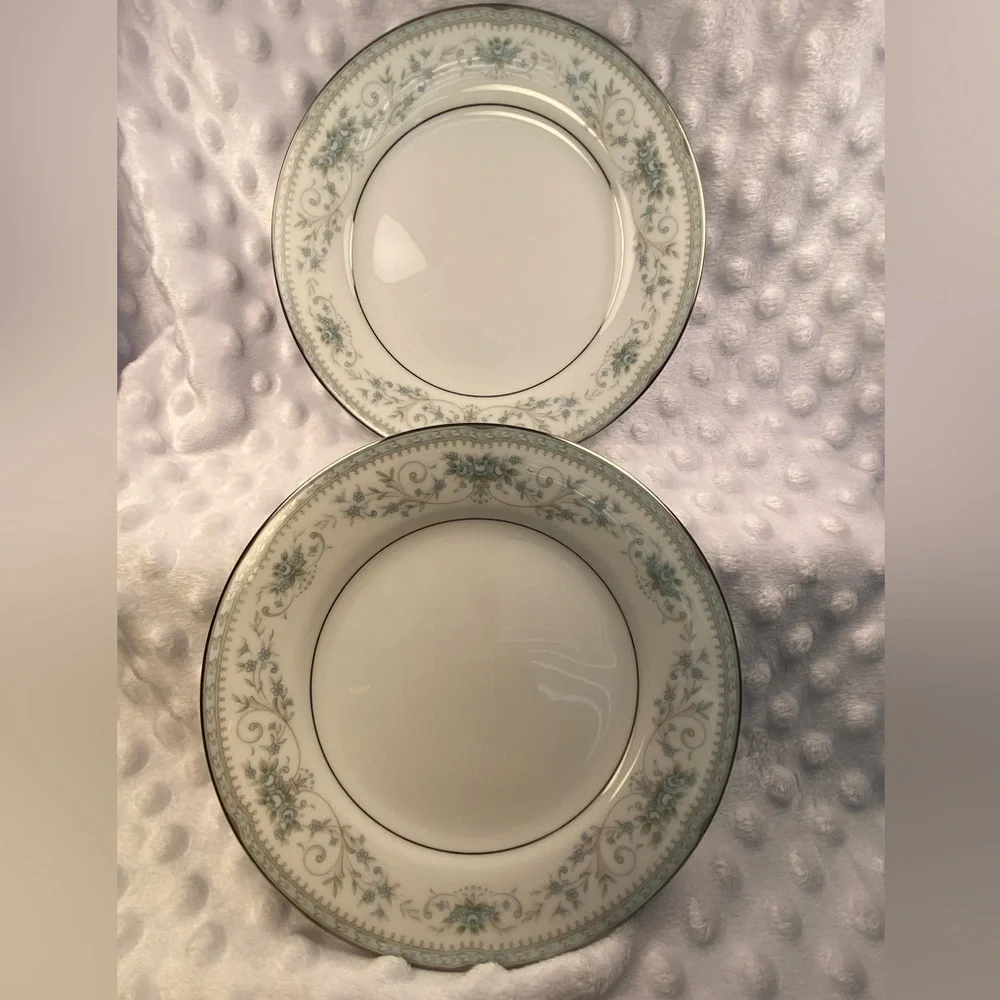 Noritake beautiful mint